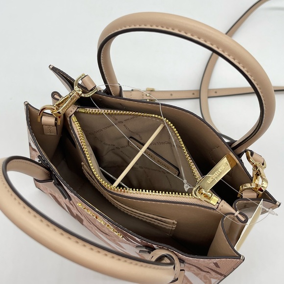 Michael Kors Bags Michael Kors Mercer Medium Messenger Crossbody